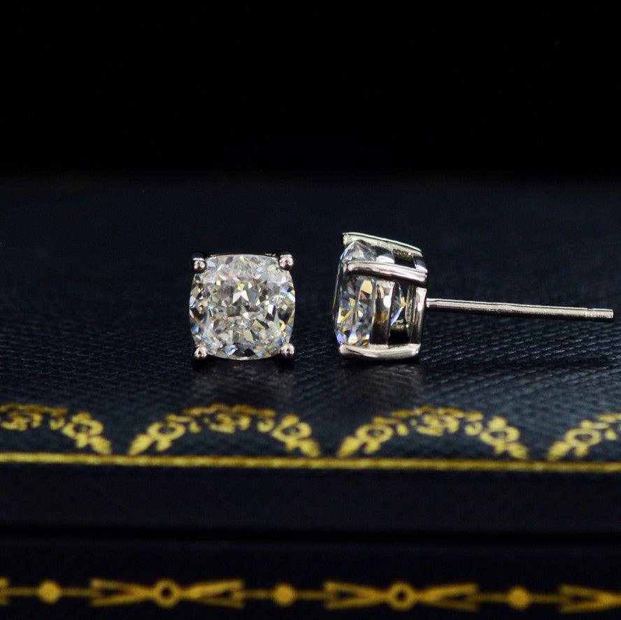 أقراط الماس كلاسيكيةEarringsمجوهرات ميون