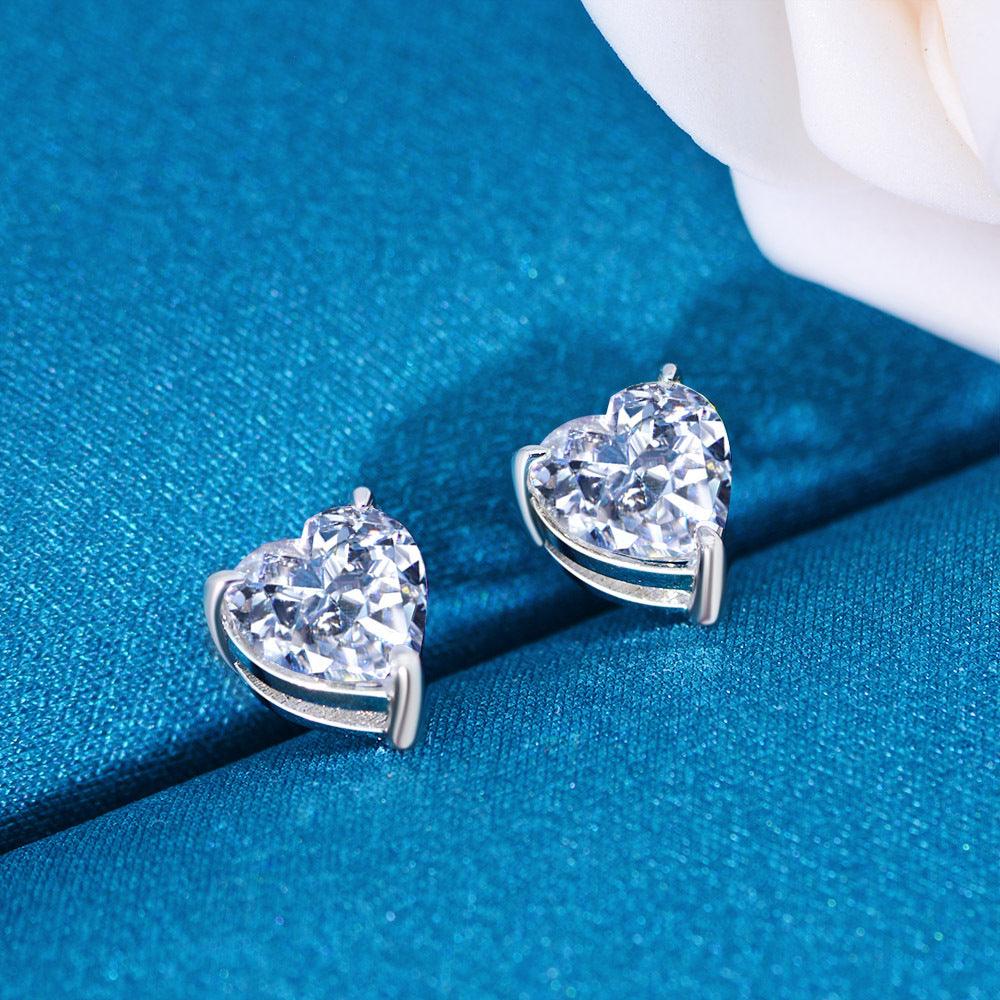 أقراط ماسة القلبEarringsمجوهرات ميون