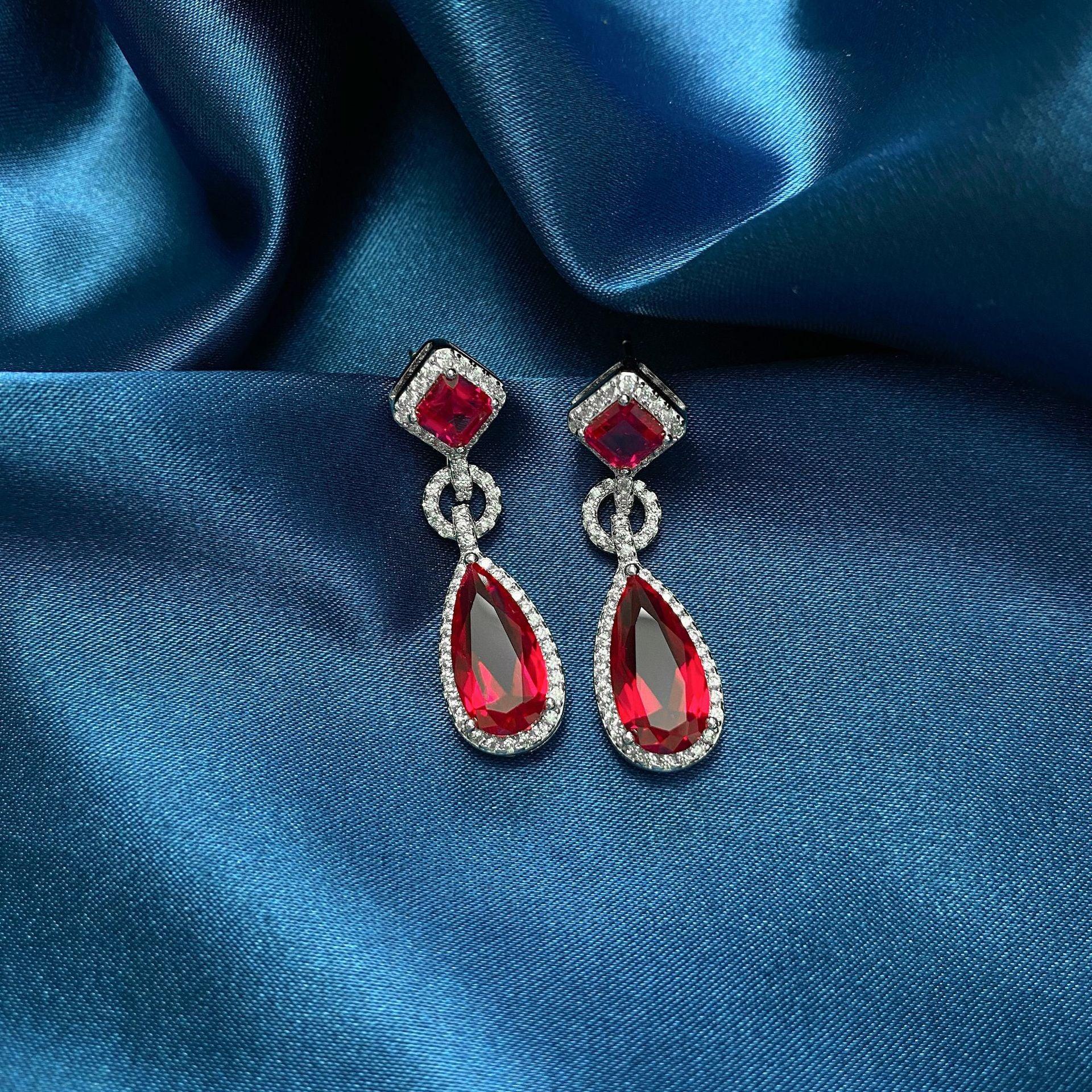 أقراط قطرة الياقوتEarringsمجوهرات ميون