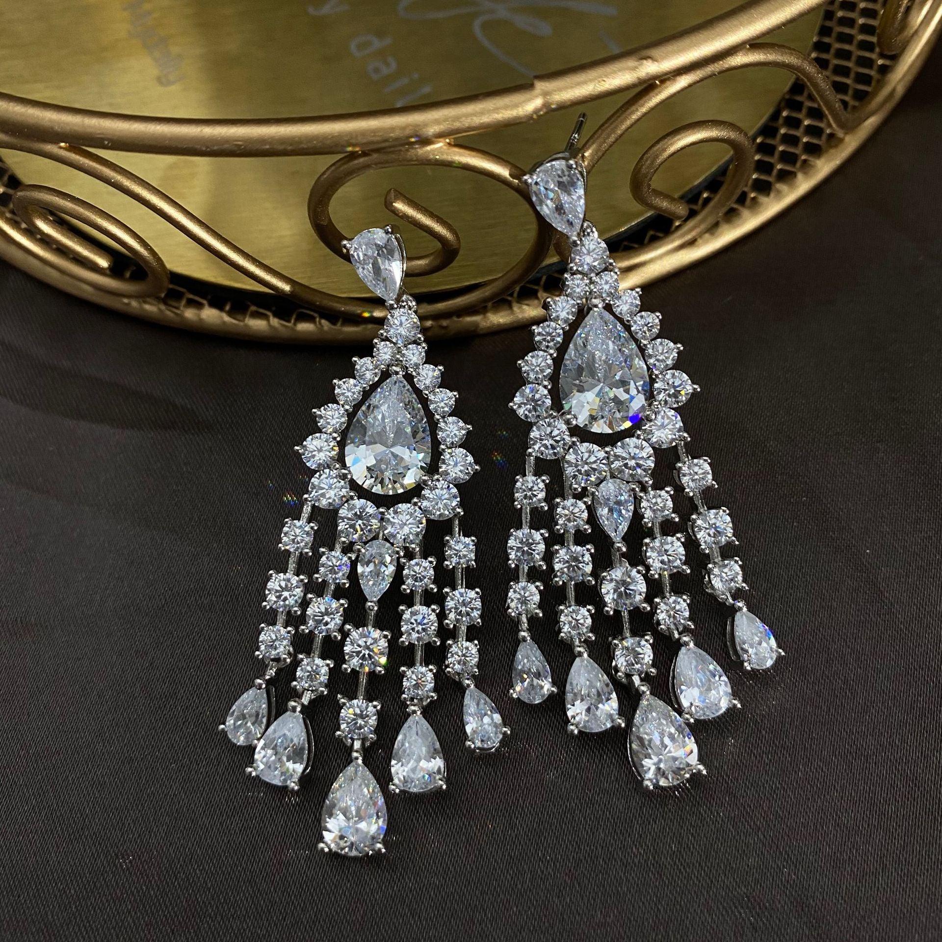 أقراط ماسية من الفضة الإسترلينيEarringsمجوهرات ميون