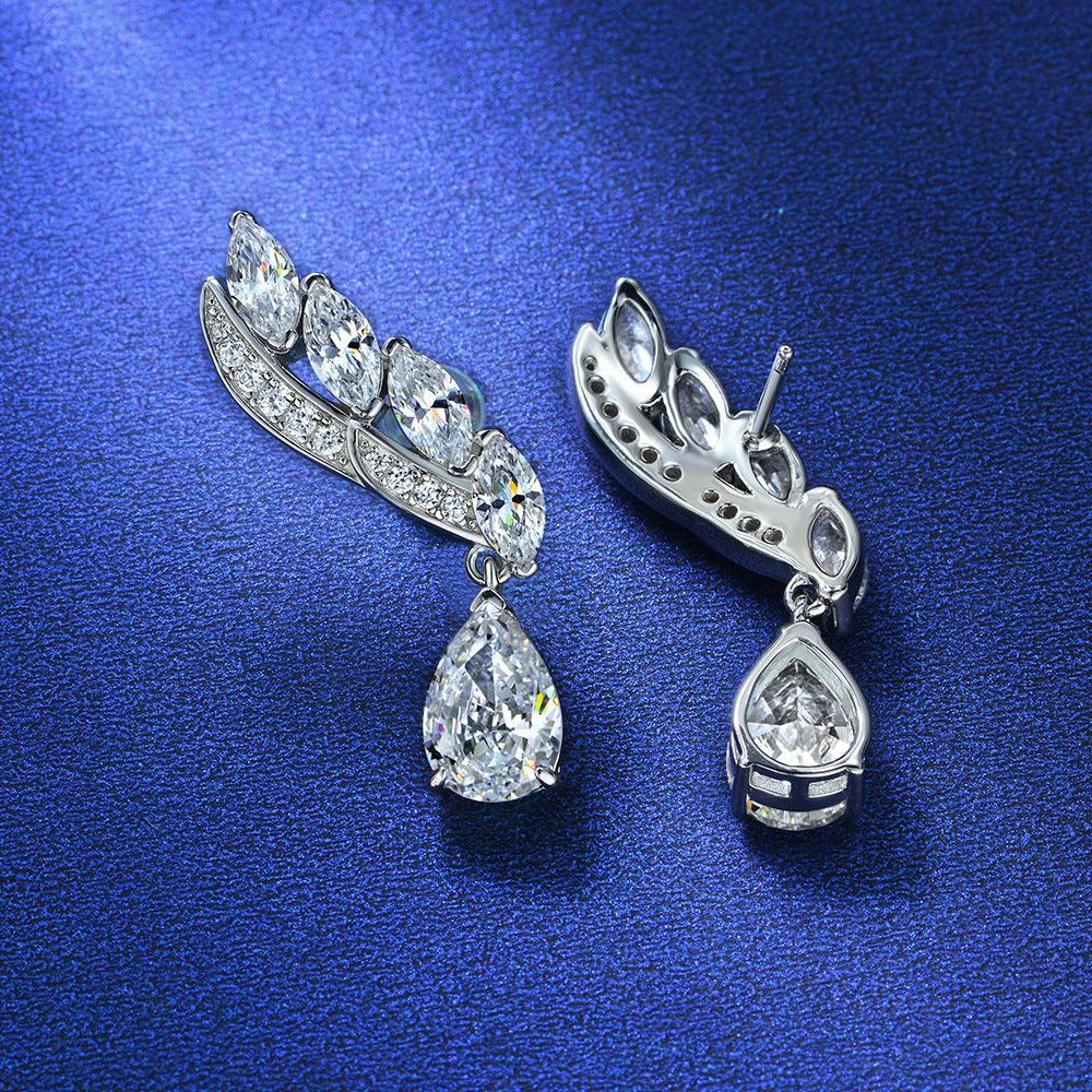 أقراط ألماس بتصميم الريشEarringsمجوهرات ميون