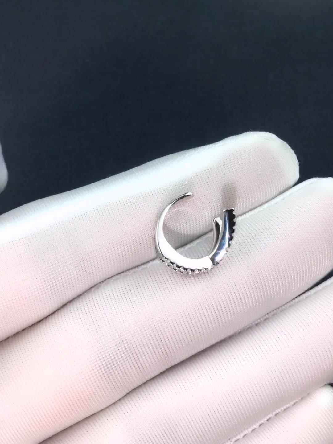 مشبك أذن بدون ثقب مرصع بالألماس قطعتينEarringsمجوهرات ميون
