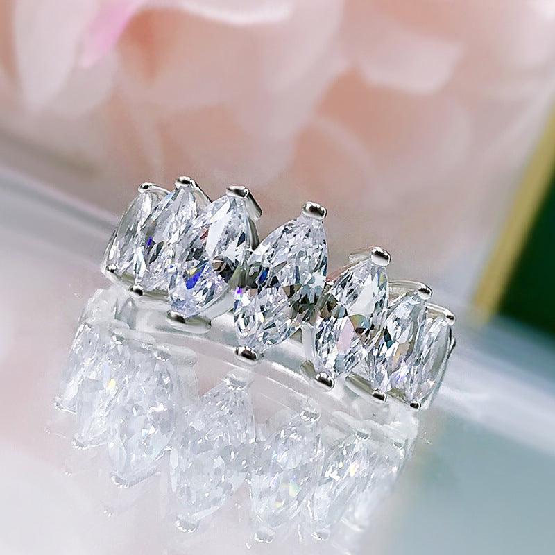 خاتم فضة من اللماس الأبيض الصناعيRingsمجوهرات ميون