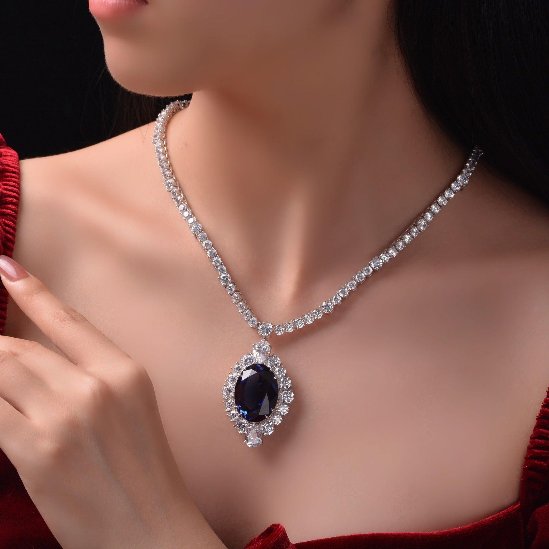 سلسال بيضوي ياقوتيNecklacesمجوهرات ميون
