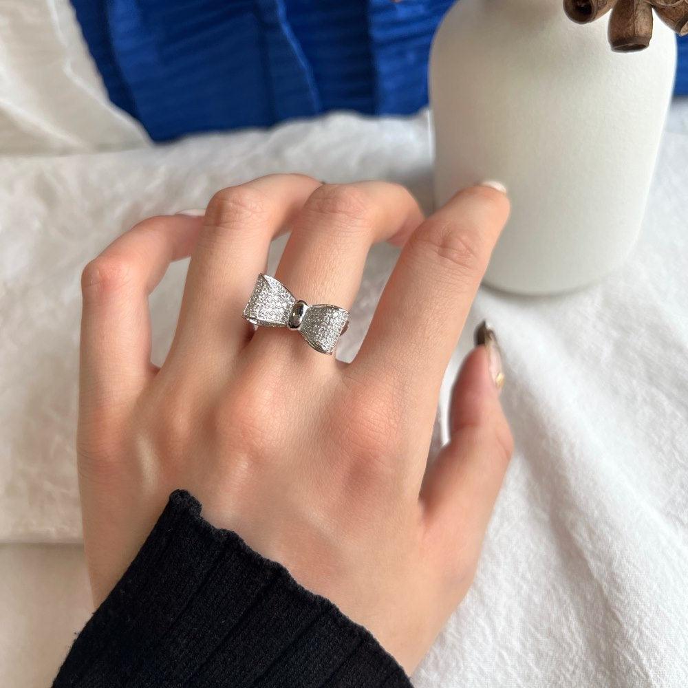خاتم فضة شكل فيونكه مرصعةRingsمجوهرات ميون