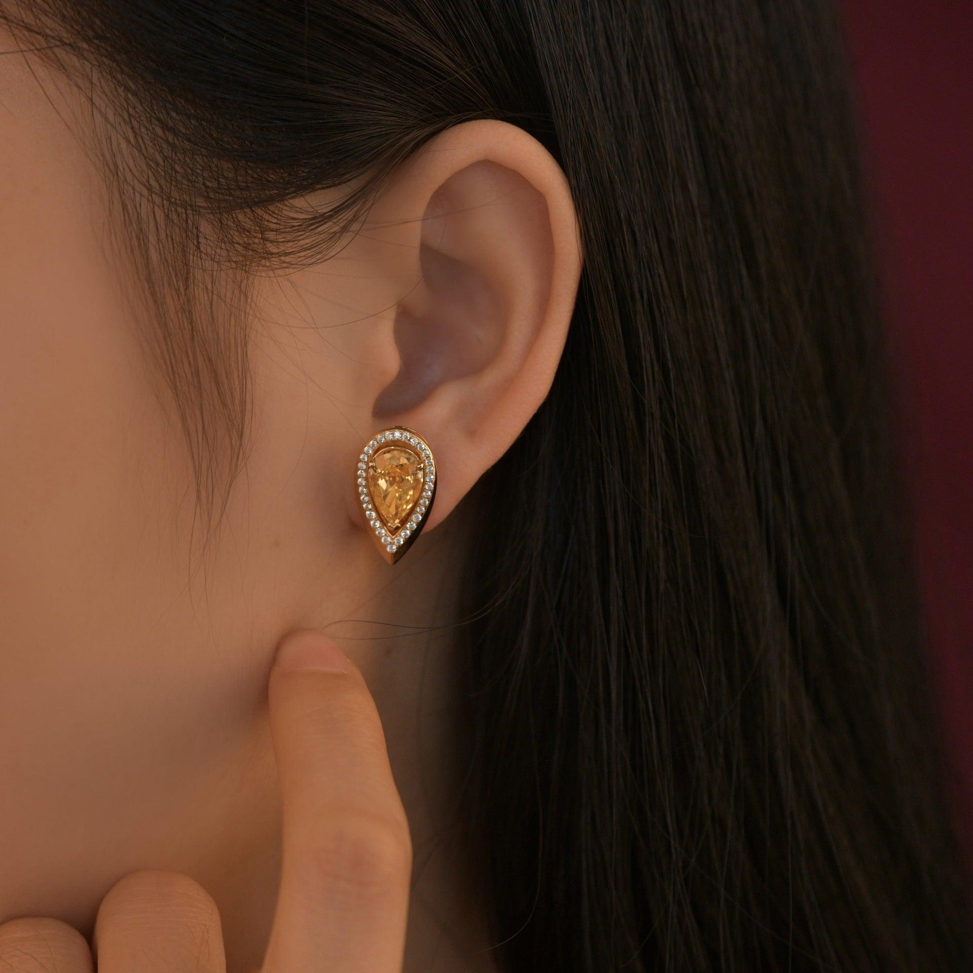 قرط أزهار ثلجية صفراءEarringsمجوهرات ميون