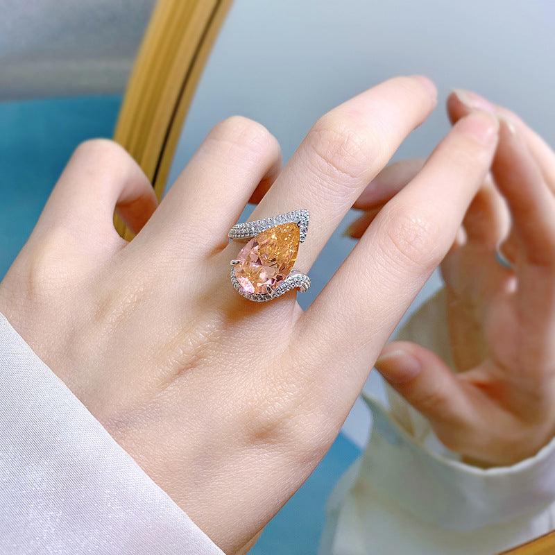 خاتم  قطرة الماء الفاخر مرصع على شكل كمثرىRingsمجوهرات ميون