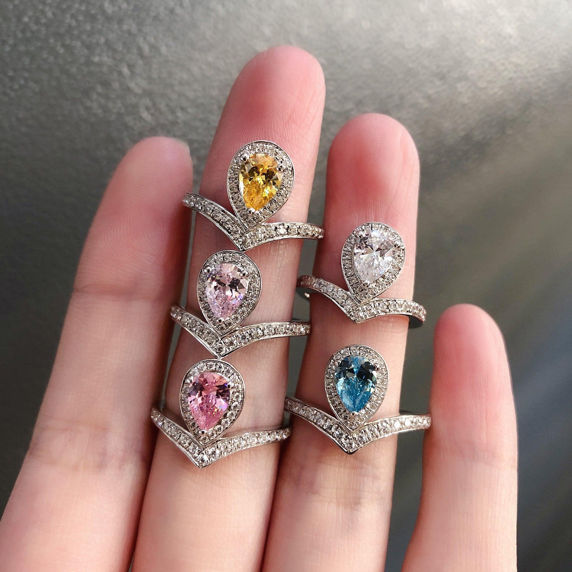 خاتم المويسانتي من الفضة عيار 925 مطلية بالذهب أبيض 18 قيراط على شكل قطرةRingsمجوهرات ميون