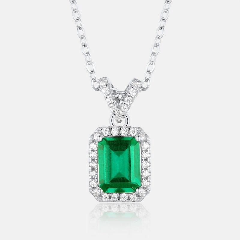 قلادة ريترو فضية فاخرة صغيرة مزروعة الزمردNecklacesمجوهرات ميون