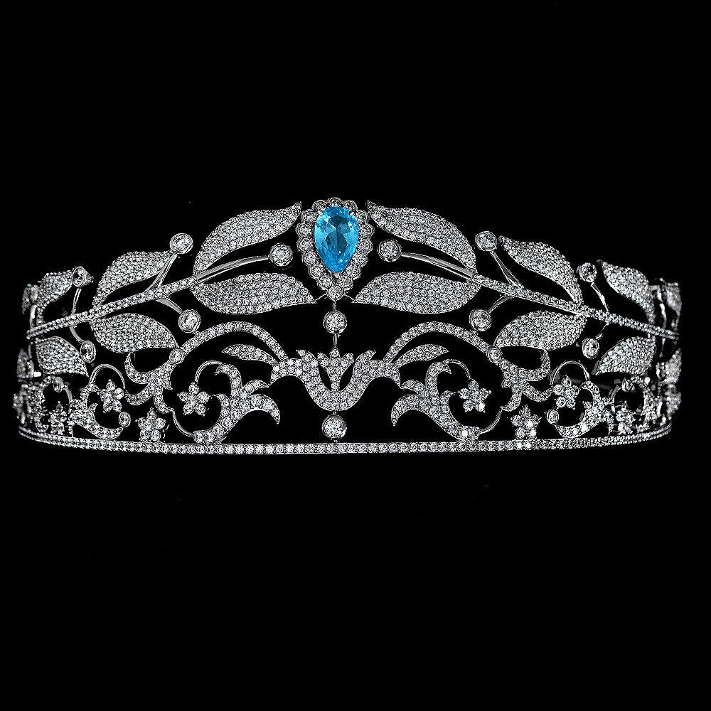 تاج الاغصان الماسيNecklacesمجوهرات ميون