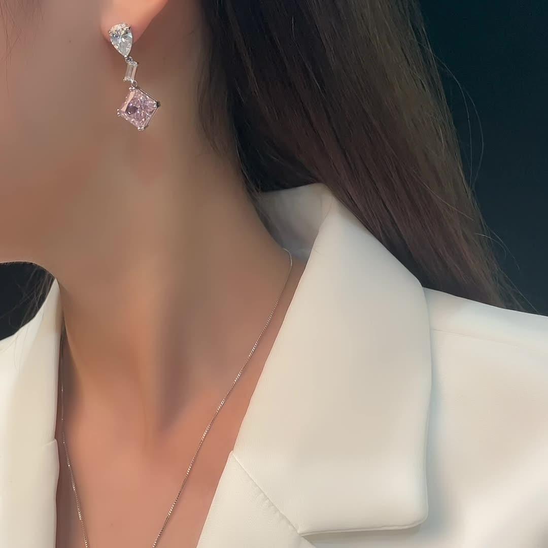 أقراط ماسية بتصميم هندسي فاخرEarringsمجوهرات ميون