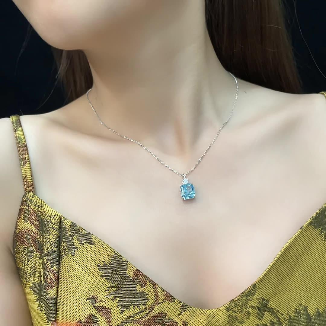 قلادة ألماس مربعة بألوان الربيعNecklacesمجوهرات ميون