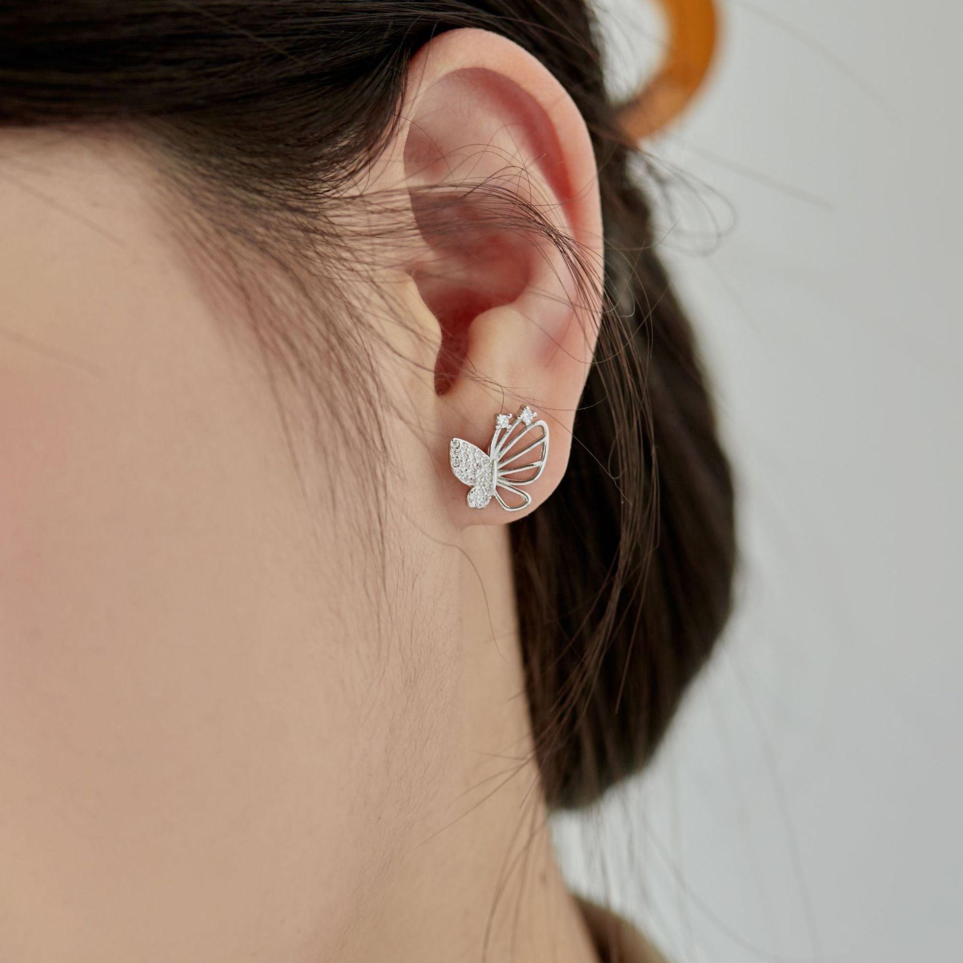 أقراط فراشة مايكرو الزركون الراقيةEarringsمجوهرات ميون