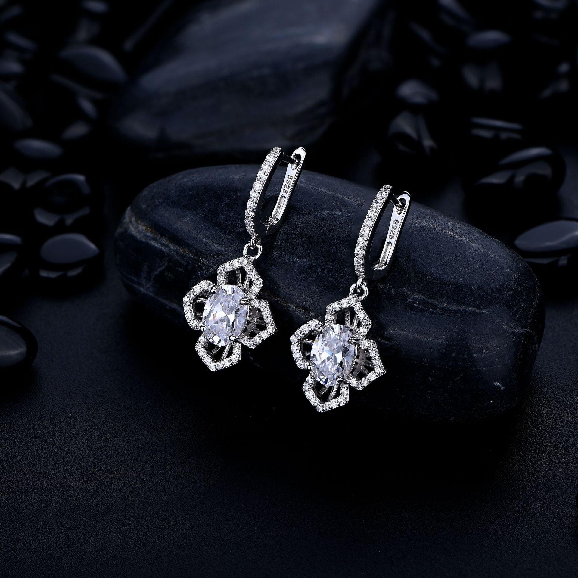 أقراط دينير الفضيةEarringsمجوهرات ميون