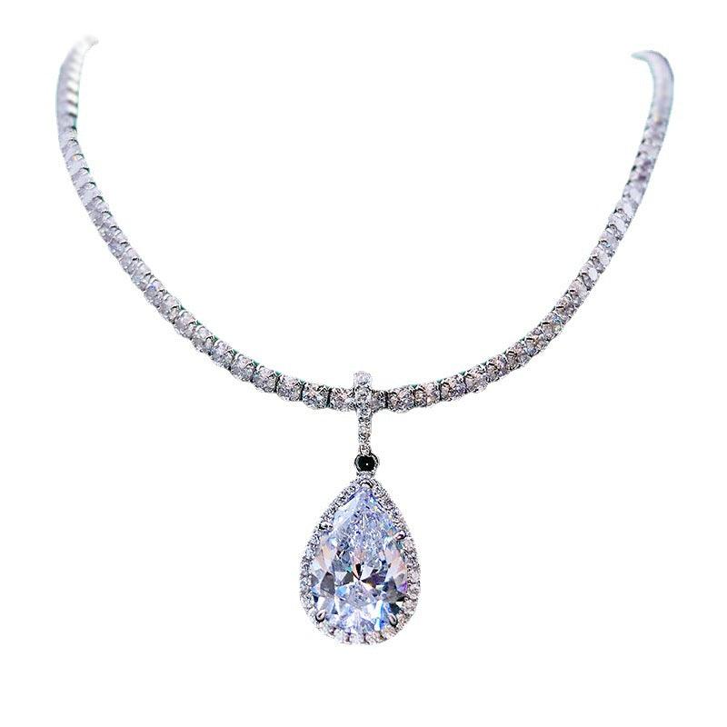 قلادة الماسة قطرة الماءNecklacesمجوهرات ميون
