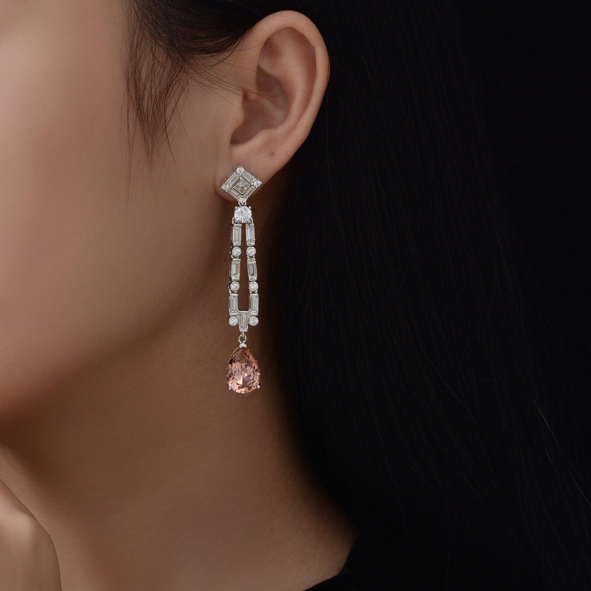 قرط الماسي طويل مرصع بحجر كريمEarringsمجوهرات ميون