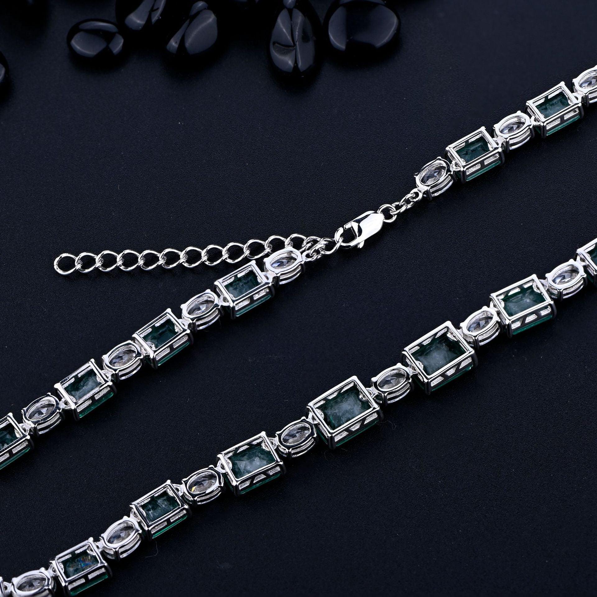 قلادة مزيج الزمرد و الألماسNecklacesمجوهرات ميون