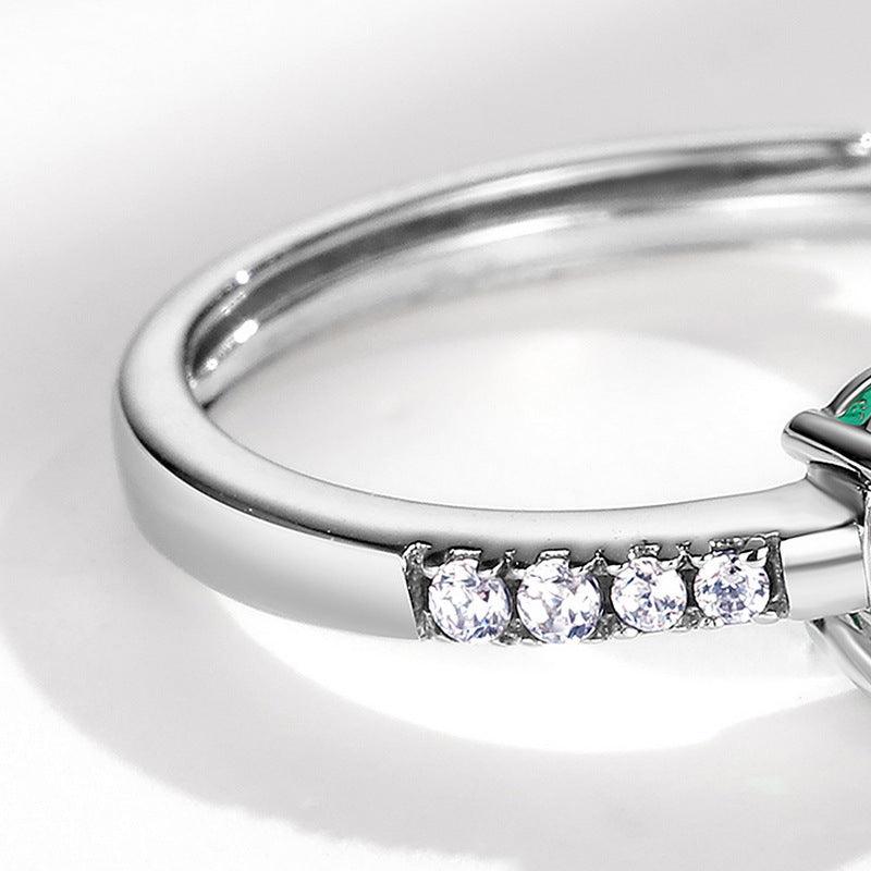خاتم الزمرد مع حلقة فضية مرصعةRingsمجوهرات ميون