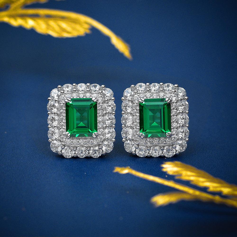 أقراط الزمرد مستطيلة الزمرد محاطة بألماساتEarringsمجوهرات ميون