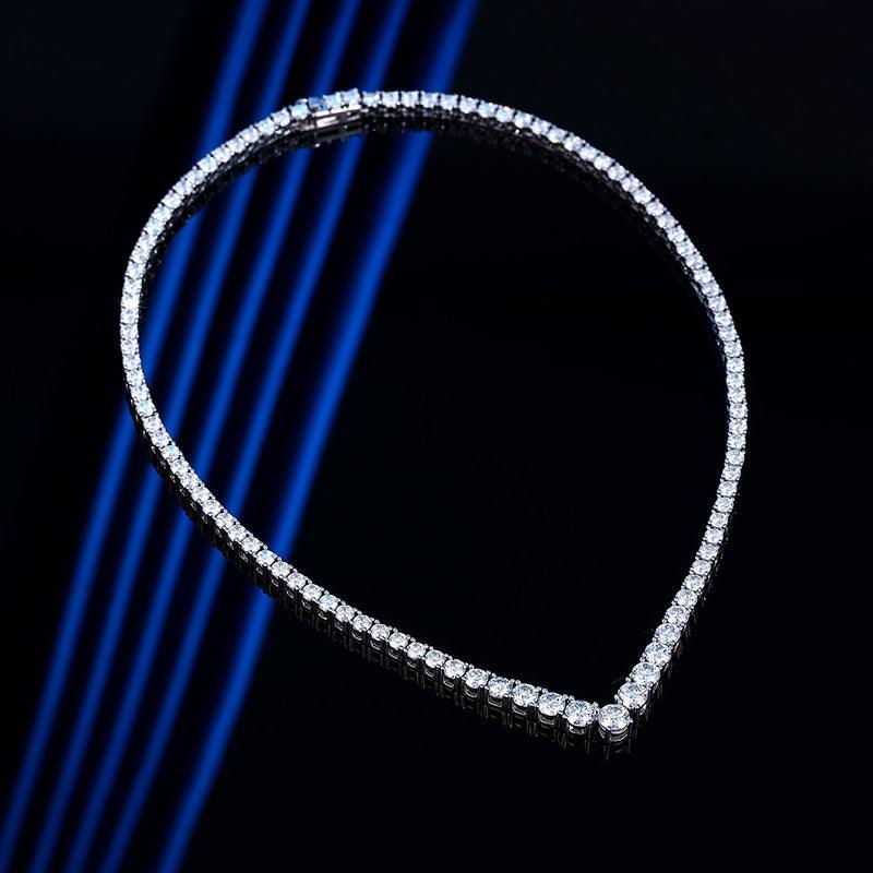 عقد تنس من الماس مويسانيتي على شكل حرف V  تصميم جديدNecklacesمجوهرات ميون