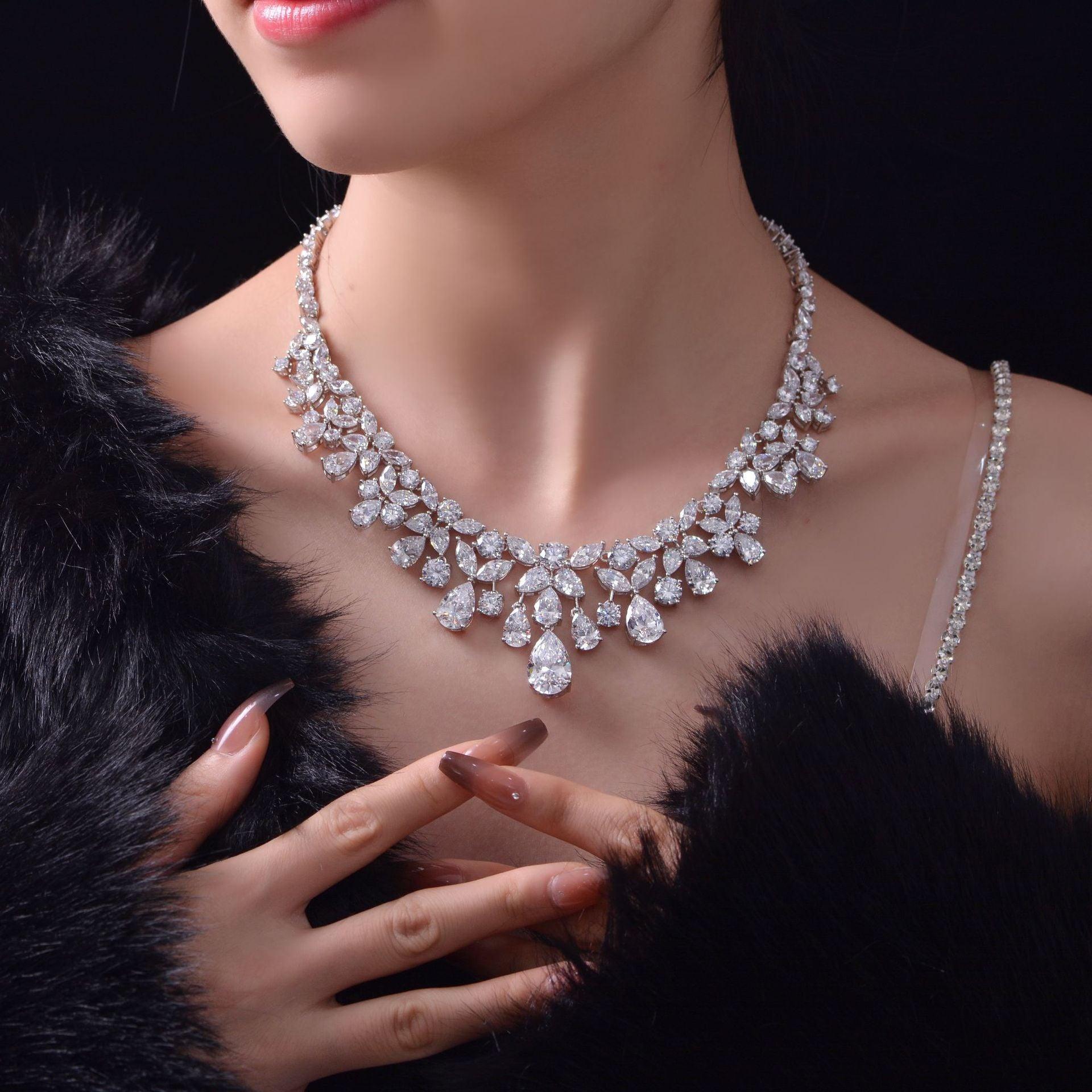 قلادة ماسية فاخرةNecklacesمجوهرات ميون