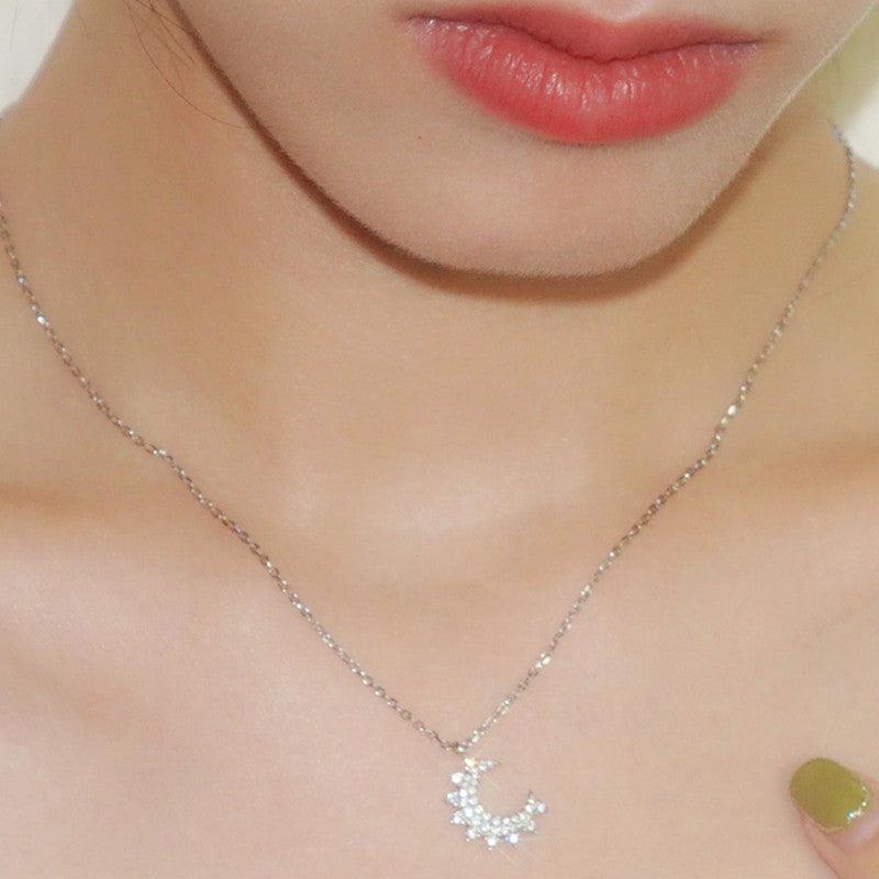 سلسلة هلال مرصعة بالألماسNecklacesمجوهرات ميون