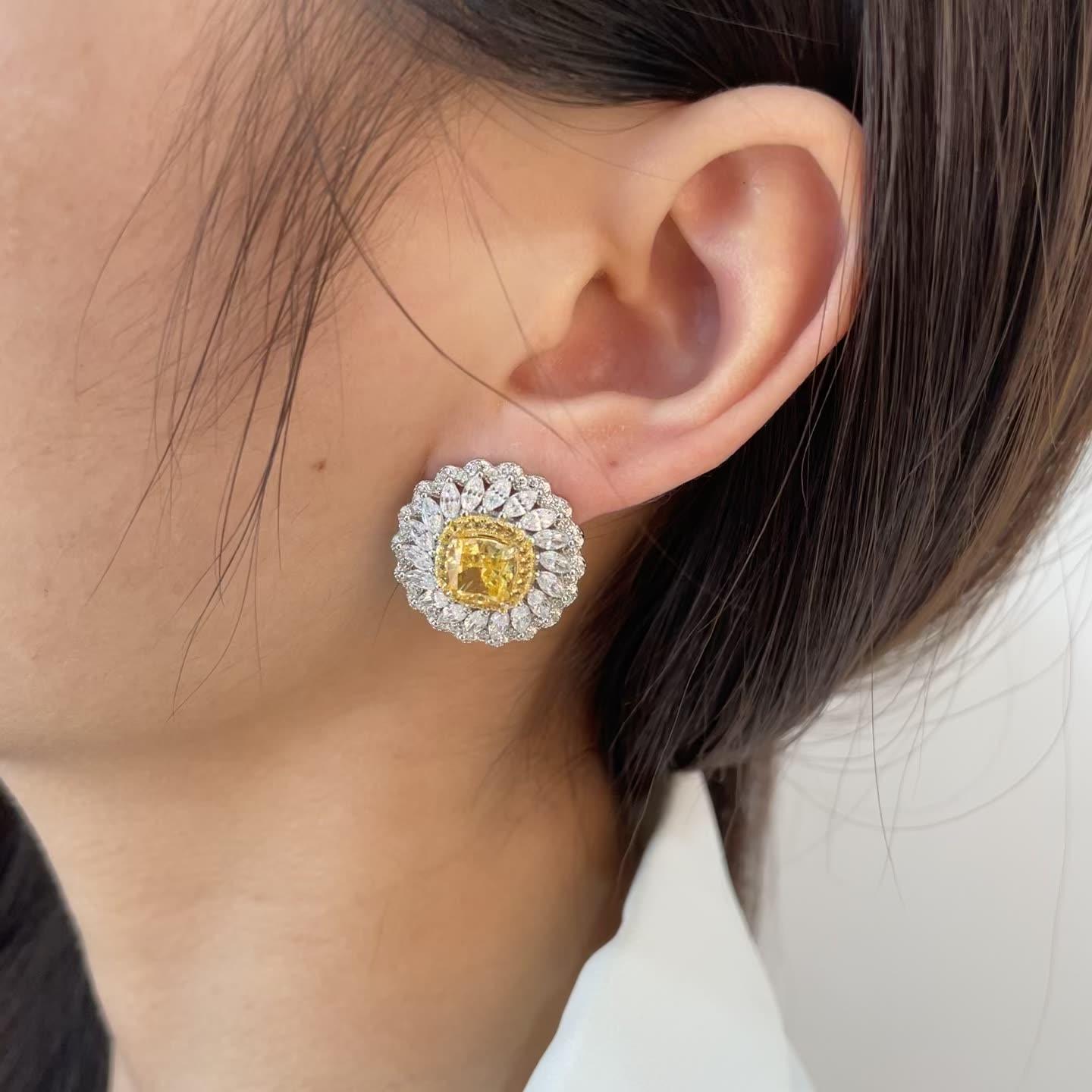 أقراط ديزي صفراء مرصعة بالكربون والألماسEarringsمجوهرات ميون