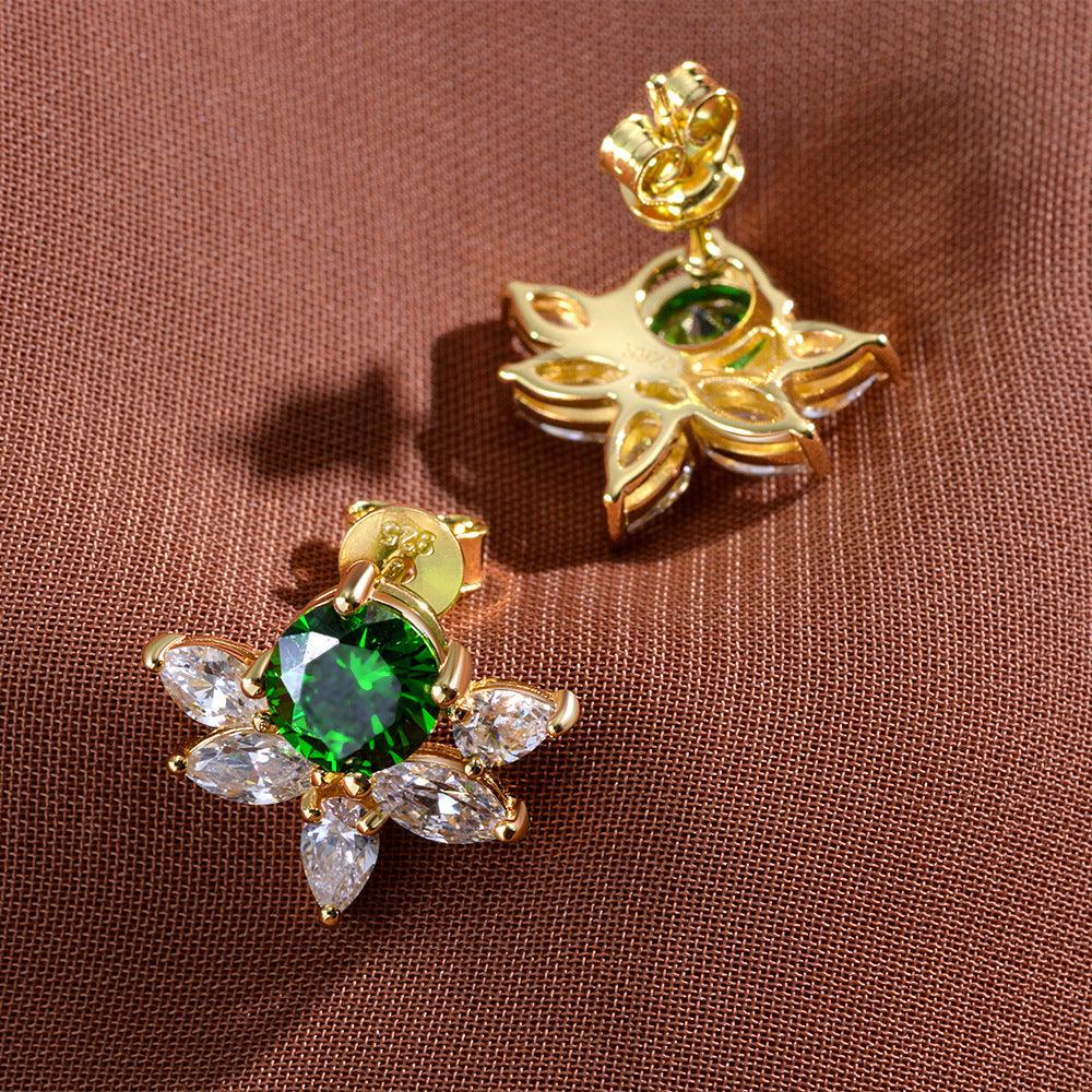 أقراط مرصعة بالألماس من الزمردEarringsمجوهرات ميون